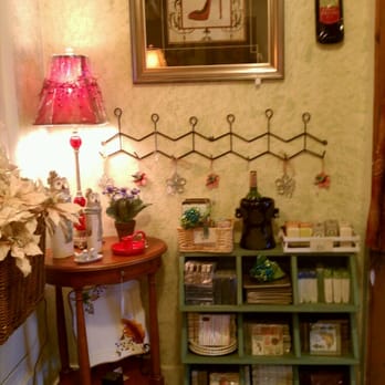 Oldewick Post Gift Shoppe - a picture of a christmas tree - Home Decor Near Me - Pentwater, Michigan Oldewick Post Gift Shoppe - a picture of a christmas tree - Home Decor Near Me - Pentwater, Michigan