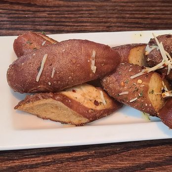 The Common Table - Pretzels and beer cheese - Breakfast & Brunch Near Me - Frisco, Texas