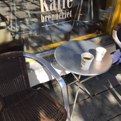 Kaffebrenneriet - Helt grei kaffe - fint å sitte ute når sola skinner
