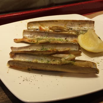 Quiosc Modern - Grilled razor clams - 11€ and not worth the price :/ - Beer Bar Near Me - Barcelona, B Quiosc Modern - Grilled razor clams - 11€ and not worth the price :/ - Beer Bar Near Me - Barcelona, B