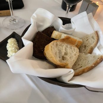 Al Biernat's North - bread basket - Steakhouses Near Me - Dallas, Texas Al Biernat's North - bread basket - Steakhouses Near Me - Dallas, Texas