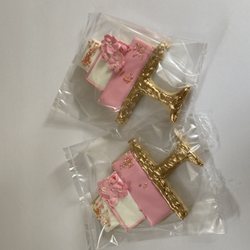 Sweet Cakes by Clara