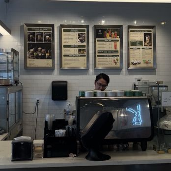 La Ka Viet - order area (IG @vivveats) - Desserts Near Me - Westminster, California
