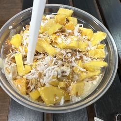 The Circle Nutrition And Fitness - Mango pineapple bowl