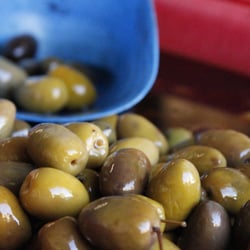 Aceitunas Til Til