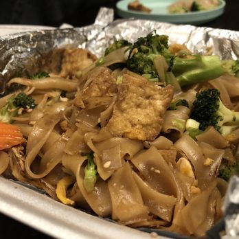 Chada Thai Restaurant - Thai Near Me - Mt Juliet, Tennessee