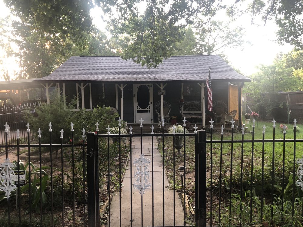 Slide of Crown Exteriors and Construction DFW