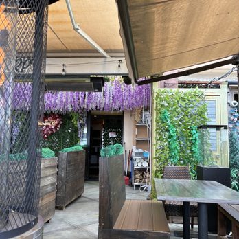 Swan Thai - Outdoors - Thai Near Me - Rancho Palos Verdes, California Swan Thai - Outdoors - Thai Near Me - Rancho Palos Verdes, California