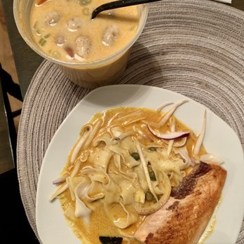 Kin Long Beach - Tom Kha with chicken and Salmon Curry Noodle - Thai Near Me - Long Beach, California