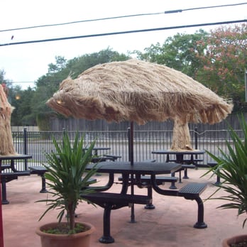 Texas Seafood - outside deck at Texas Seafood - Seafood Near Me - Victoria, Texas