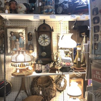 Allouez Antiques - Worth the trip! City prices, but good dishes and tools. - Antiques Near Me - Superior, Wisconsin Allouez Antiques - Worth the trip! City prices, but good dishes and tools. - Antiques Near Me - Superior, Wisconsin