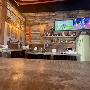 Crazy Llama Brewing Company - Bar - Breweries Near Me - Roscoe, Illinois Crazy Llama Brewing Company - Bar - Breweries Near Me - Roscoe, Illinois