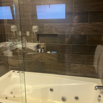 Hotel Catedral - Room bathroom - Hotels Near Me - México, D.F., DIF