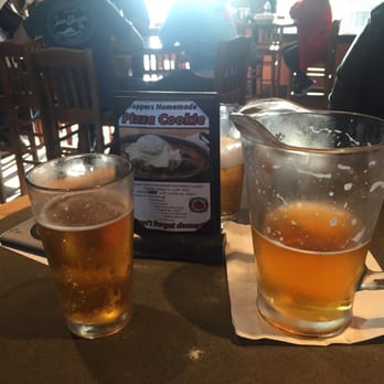 Toppers Pizza Place - Cold beer good. - Pizza Near Me - Oxnard, California Toppers Pizza Place - Cold beer good. - Pizza Near Me - Oxnard, California