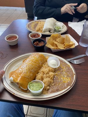 Dos Amigos by null