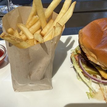 Del Frisco's Grille - Grille Cheeseburger. Burger was good, fries could use some work. - New American Near Me - Tampa, Florida Del Frisco's Grille - Grille Cheeseburger. Burger was good, fries could use some work. - New American Near Me - Tampa, Florida