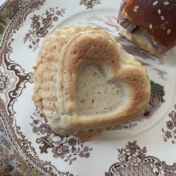 Heritage Bakery & Cafe - perfect scone! - Cafes Near Me - Harrisonburg, Virginia
