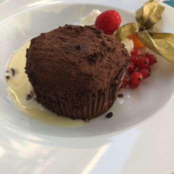 Salz & Pfeffer - Tartufo Eis Dessert - Italian Near Me - Hanover, NI Salz & Pfeffer - Tartufo Eis Dessert - Italian Near Me - Hanover, NI