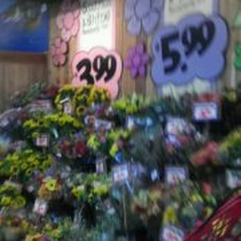 Trader Joe's - Flowers at the entrance - Grocery Near Me - Annapolis, Maryland Trader Joe's - Flowers at the entrance - Grocery Near Me - Annapolis, Maryland