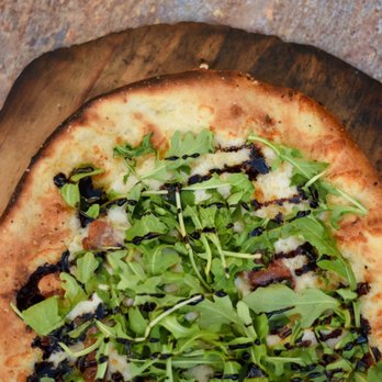 Cascadia Pizza - YUMMMM. - Food Trucks Near Me - Enumclaw, Washington