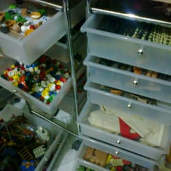 Retromex Tienda de Refacciones - Las cajas donde están las refacciones