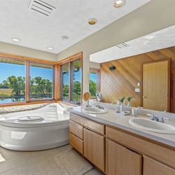 ClearSky Imagery - Riverside Bathroom