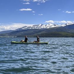 Stand Up Paddle Colorado - Kayaking on Lake Dillon