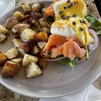 Cafe Dantorels - Salmon Benedict - Cafes Near Me - Sacramento, California Cafe Dantorels - Salmon Benedict - Cafes Near Me - Sacramento, California