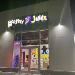 Booster Juice - Outside