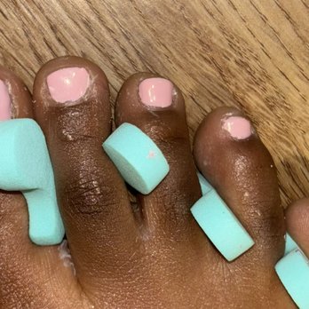 Coco Nails Spa - Nail Salons Near Me - Maplewood, Missouri