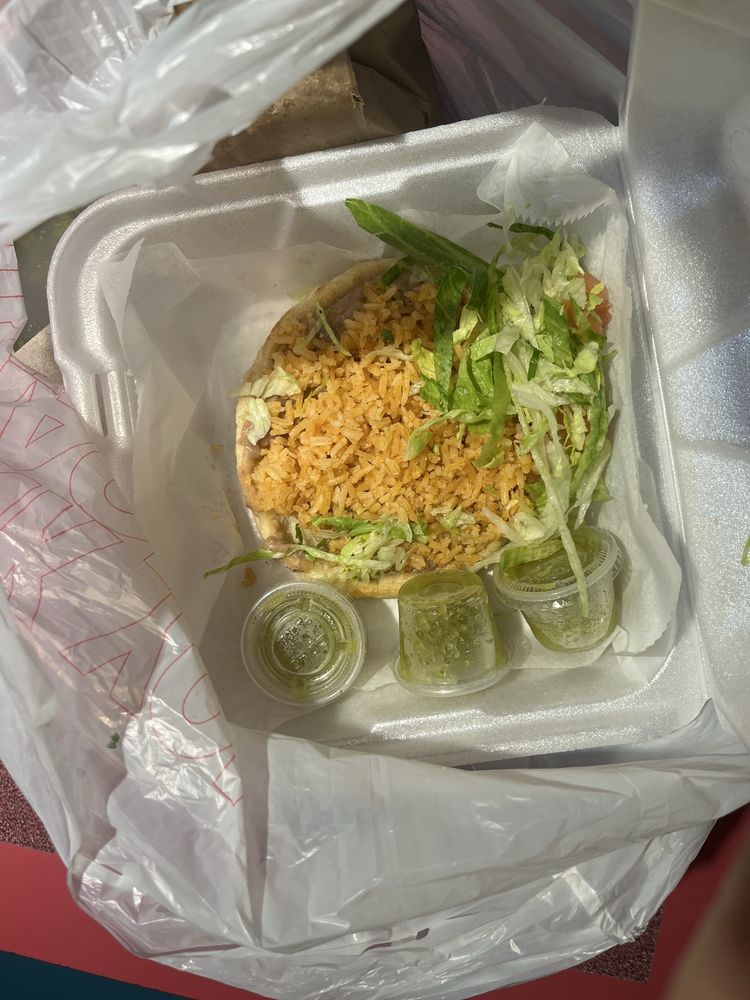Taqueria Los Paisanos — Mexican restaurant in Saint Paul