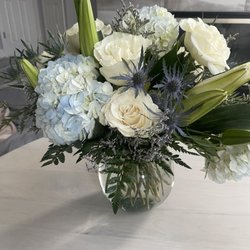 Connells Maple Lee Flowers & Gifts - Beautiful, fresh with care instructions to last longer than most.