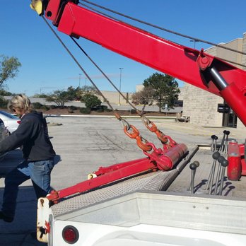 Robinsons Wrecker Svc Inc - Towing Near Me - New Haven, Indiana Robinsons Wrecker Svc Inc - Towing Near Me - New Haven, Indiana