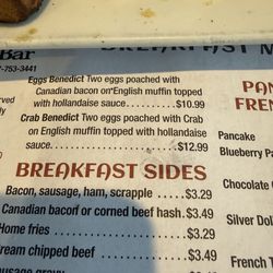 Note: crab in the Benedict does not say crab cake or crab pancakes.