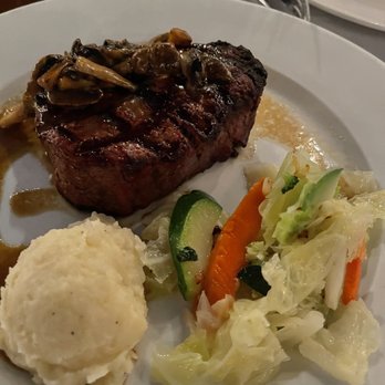 Vito Restaurant - Filet Mignon - Italian Near Me - Santa Monica, California Vito Restaurant - Filet Mignon - Italian Near Me - Santa Monica, California