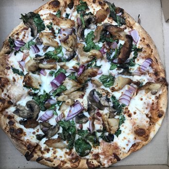 Pita Gyros - Chicken spinach onion pizza - Mediterranean Near Me - San Bruno, California Pita Gyros - Chicken spinach onion pizza - Mediterranean Near Me - San Bruno, California