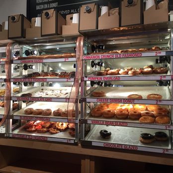 Do-Rite Donuts & Chicken - Donuts Near Me - Chicago, Illinois Do-Rite Donuts & Chicken - Donuts Near Me - Chicago, Illinois