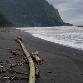 Waipi'o Valley - Raining day - Beaches Near Me