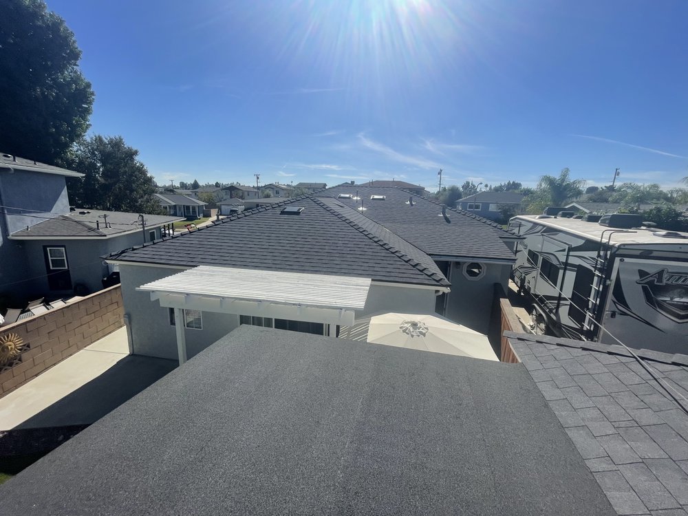 Slide of Estrada Roofs