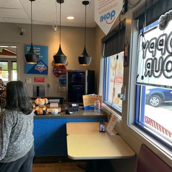 IHOP - American Near Me - Ashburn, Virginia