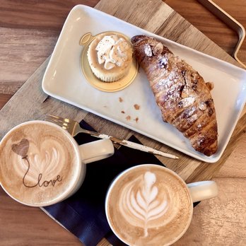Krays Coffee - Salt caramel cheesecake, almond croissant, Irish cream breve, vanilla almond latte - Coffee & Tea Near Me - Vancouver, Washington