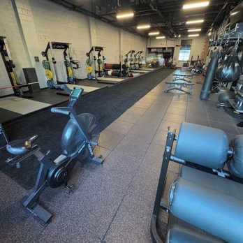 QNTM Fit Life - Fitlab and CrossFit area. Had good platforms, bars and plates. Nice Eleiko Racks and platforms. Could use a Powerbar here. - Gyms Near Me - Nashville, Tennessee QNTM Fit Life - Fitlab and CrossFit area. Had good platforms, bars and plates. Nice Eleiko Racks and platforms. Could use a Powerbar here. - Gyms Near Me - Nashville, Tennessee