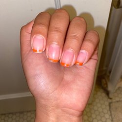 Creative Nail & Spa - Gel Manicure chipped off a day after.