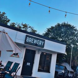 Truck and Ladder Brewing Company - Outside