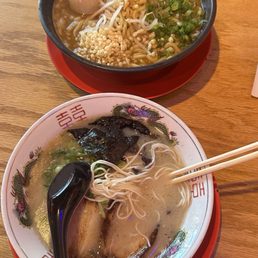 Food is bomb, for only 10 bucks is crazyyyyy