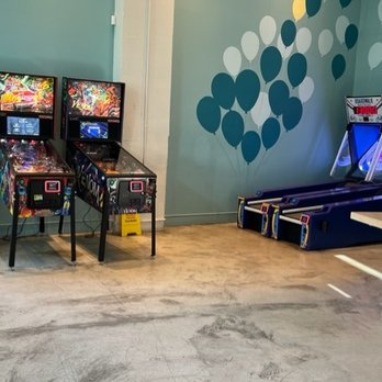 Boardwalk Bar & Arcade - Cool gaming area - Bars Near Me - Washington, DC, District of Columbia