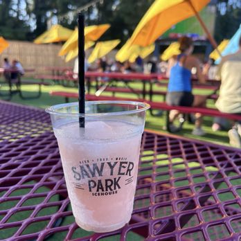 Sawyer Park Icehouse - Music Venues Near Me - Spring, Texas