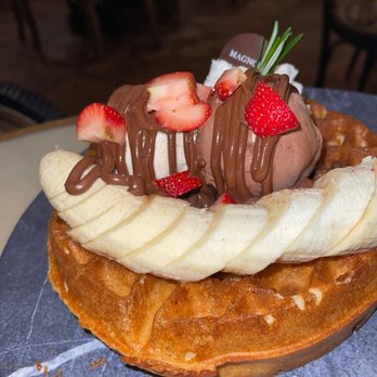 Sisters Thai - Nutella Banna Waffle - Thai Near Me - Alexandria, Virginia Sisters Thai - Nutella Banna Waffle - Thai Near Me - Alexandria, Virginia