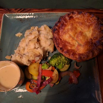 Latham House Tavern - American Near Me - Lyme, New Hampshire