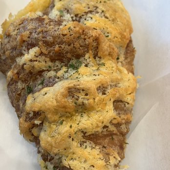 Tous Les Jours - Garlic and cheese croissants - Bakeries Near Me - Columbus, Ohio Tous Les Jours - Garlic and cheese croissants - Bakeries Near Me - Columbus, Ohio